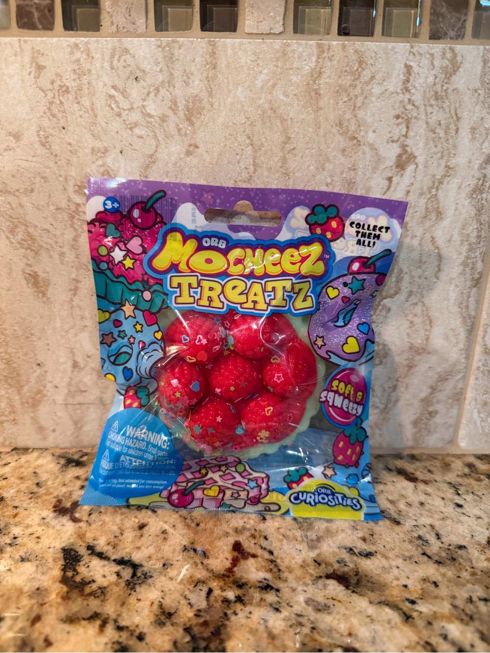 NWT✨ ORB Squishy